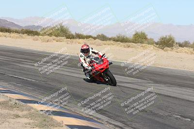 media/Dec-01-2025-Moto Forza (Mon) [[2daa91e15f]]/3-Beginner Group/Session 4 (Turn 10 Inside)/